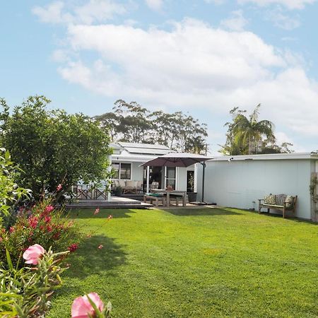 Miramar Coastal Cottage Narrawallee Exterior photo